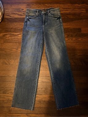 NWOT Judy Blue Straight Fit Jeans Women’s Size 7/28 Medium Wash Raw Hem